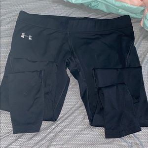 Black under armor leggings